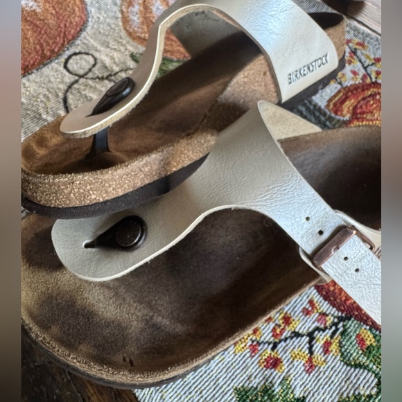 BIRKENSTOCK WOMENS PEARL WHITE SANDALS - Picture 8 of 11